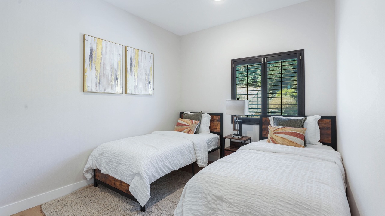 Photo of Bedroom in Crescenta Highlands