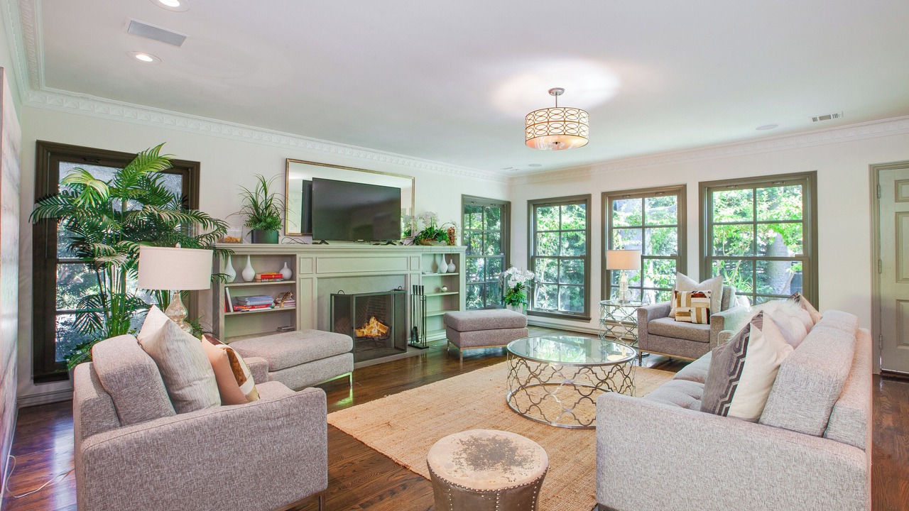 Photo of Livingroom in Tri-West