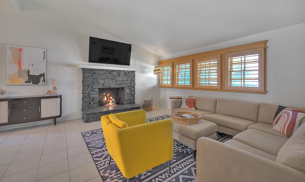 Photo of Livingroom in Sunrise Vista Chino