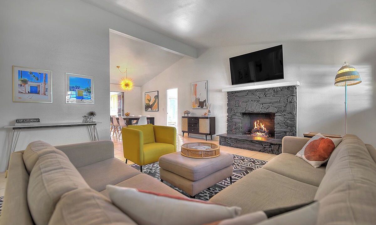 Photo of Livingroom in Sunrise Vista Chino