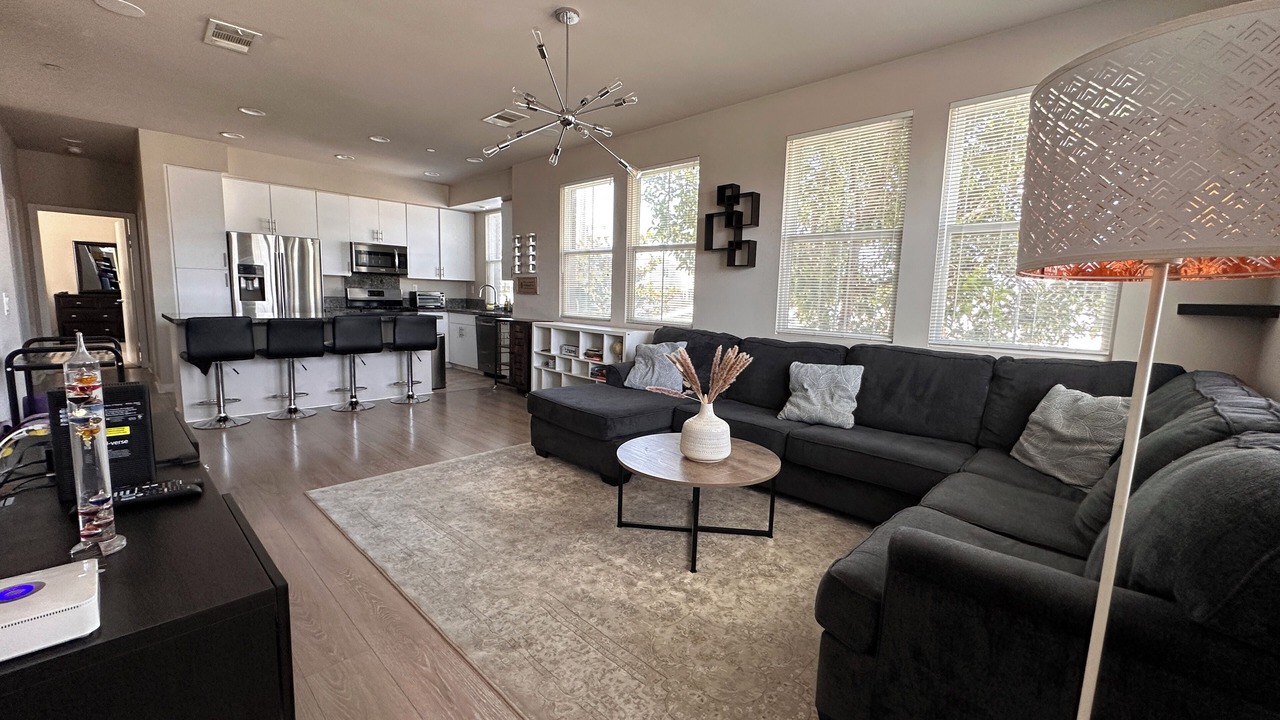 Photo of Livingroom in Southwest Anaheim