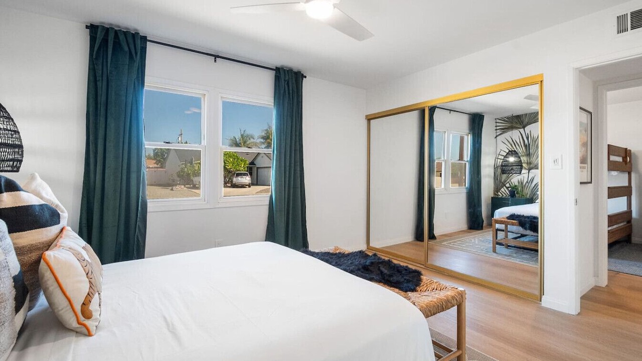 Photo of Bedroom in Clairemont