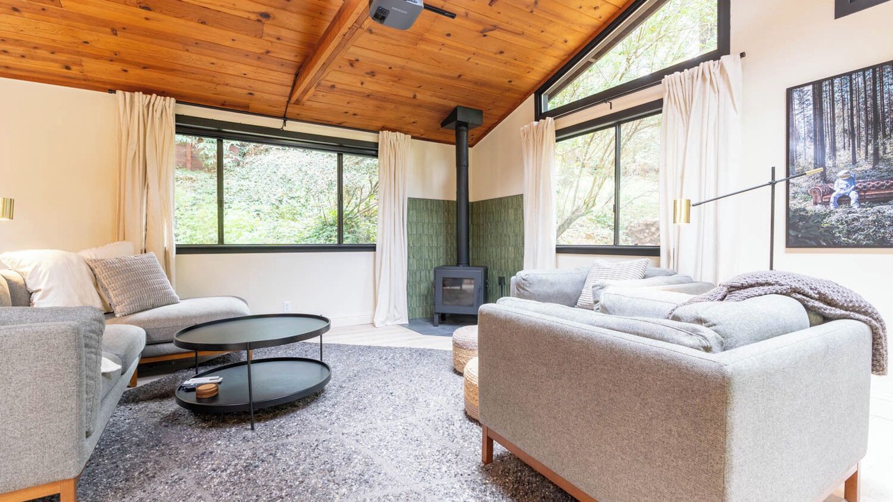 Photo of Livingroom in Camp Meeker