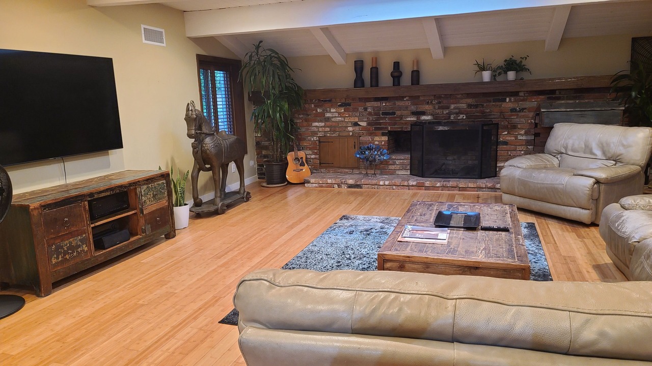 Photo of Livingroom in Ladera Heights