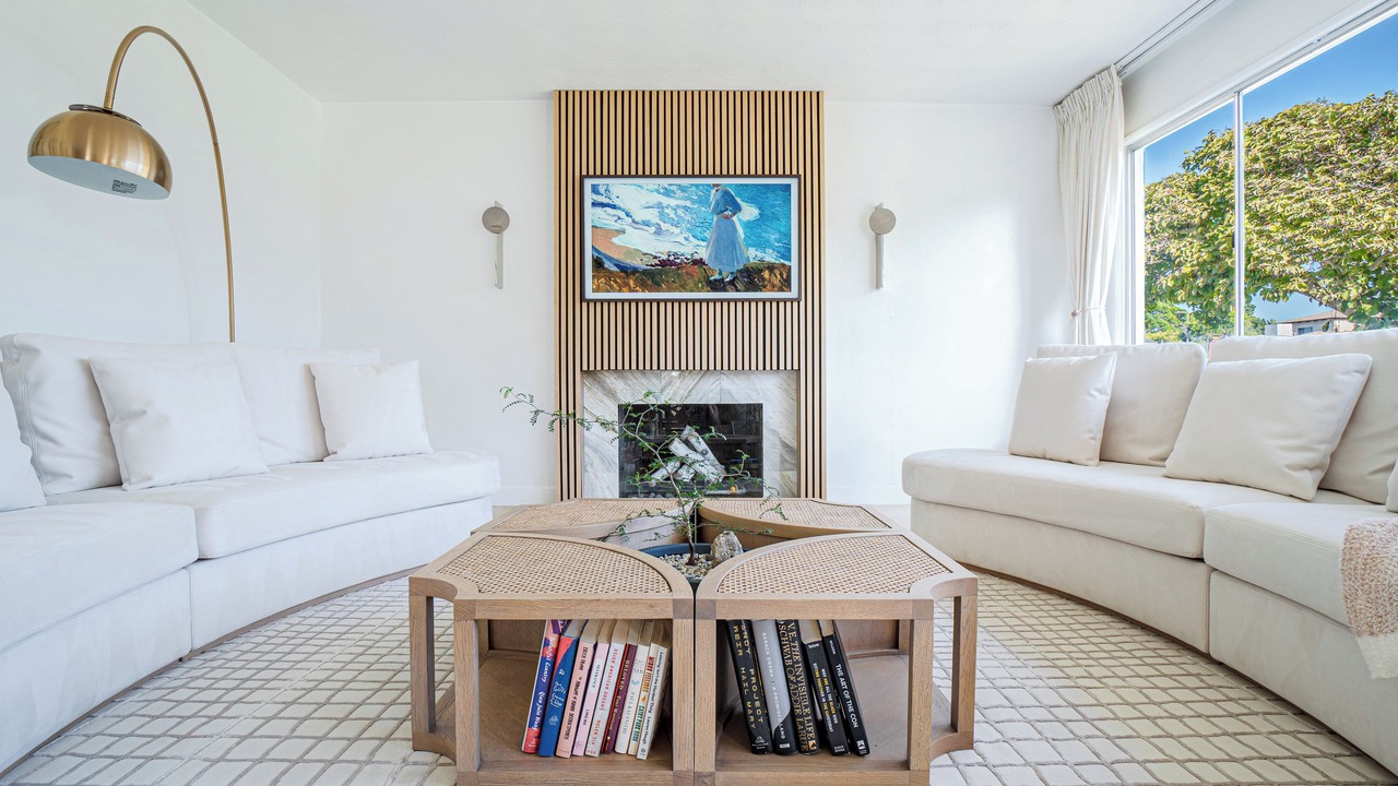 Photo of Livingroom in Del Rey