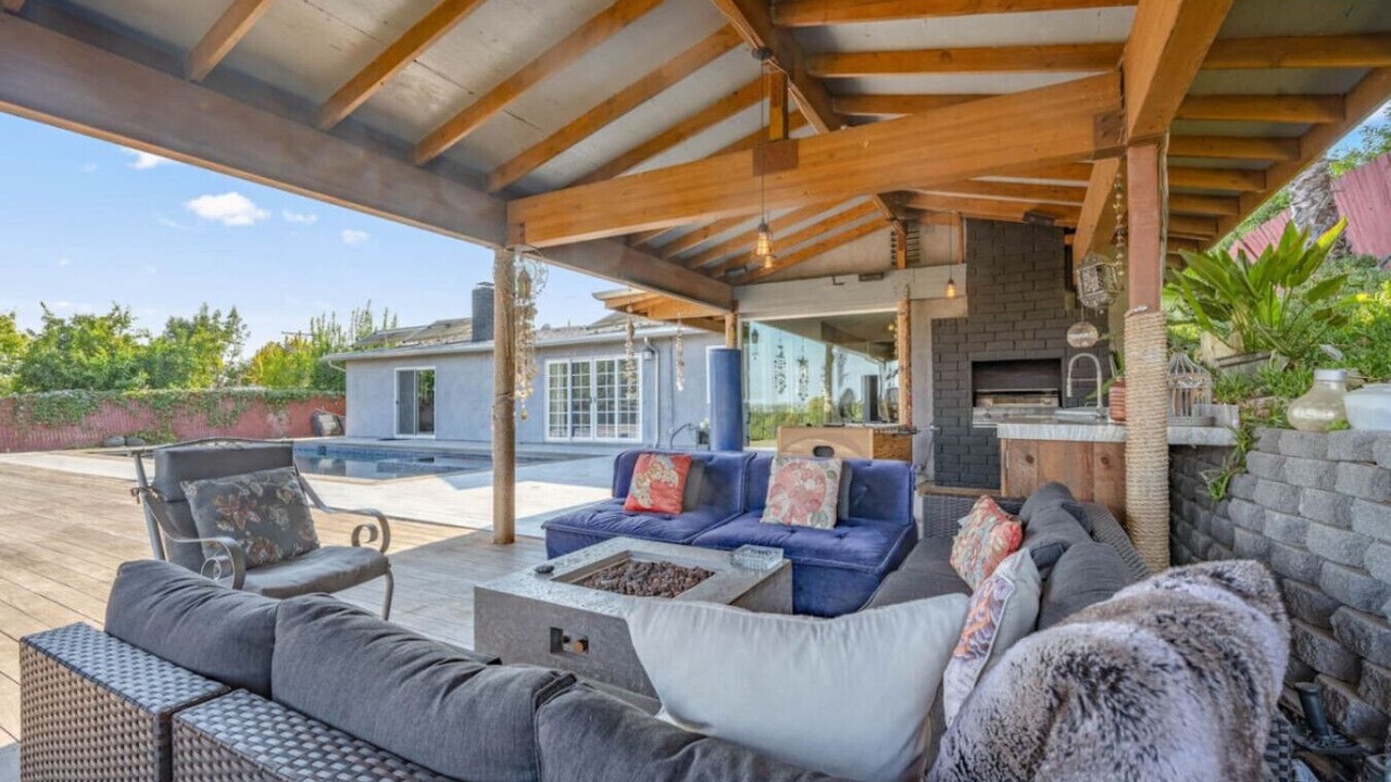 Photo of Patio Balcony in West Hills