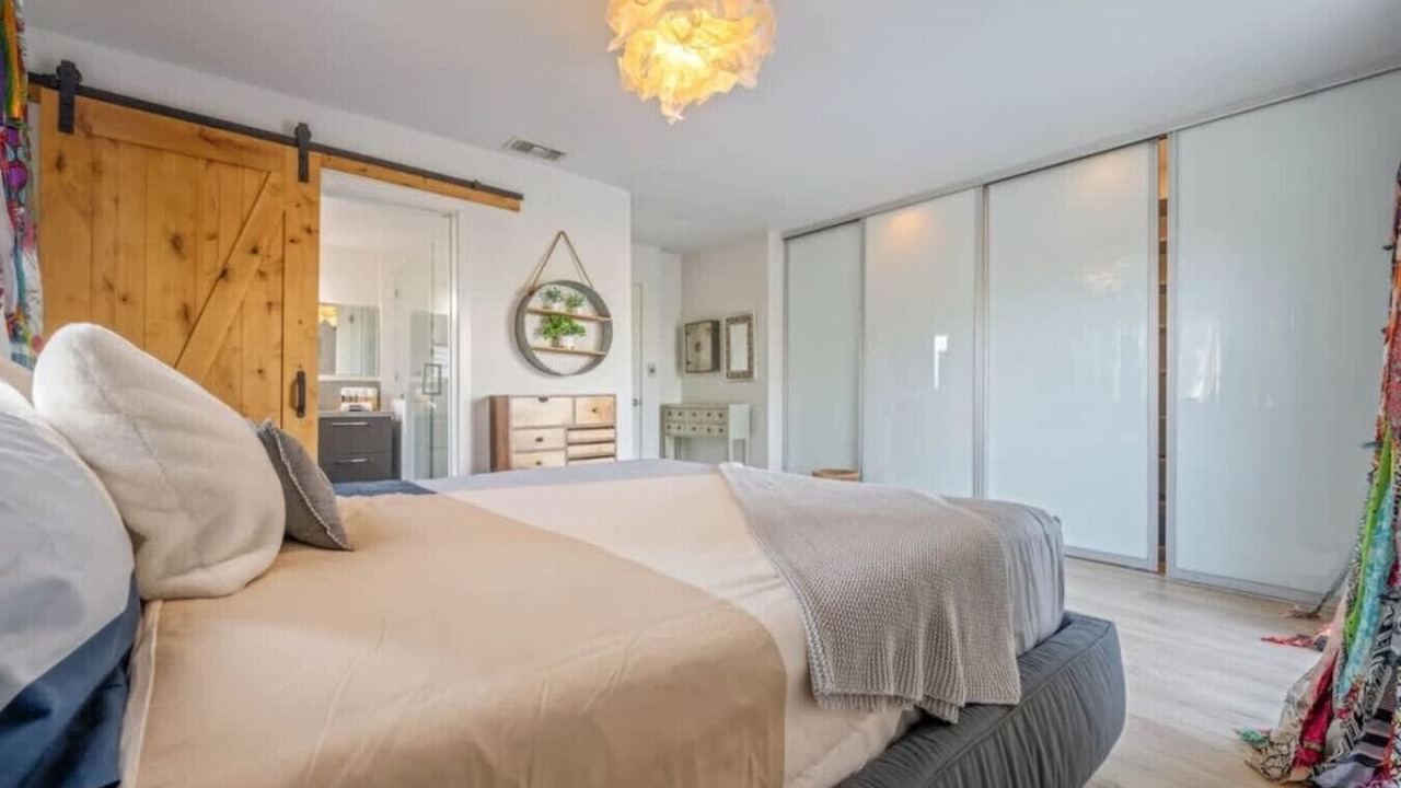 Photo of Bedroom in West Hills