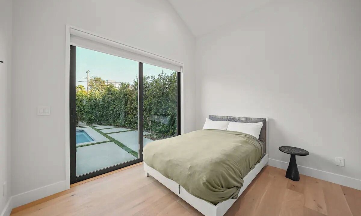 Photo of Bedroom in Sawtelle