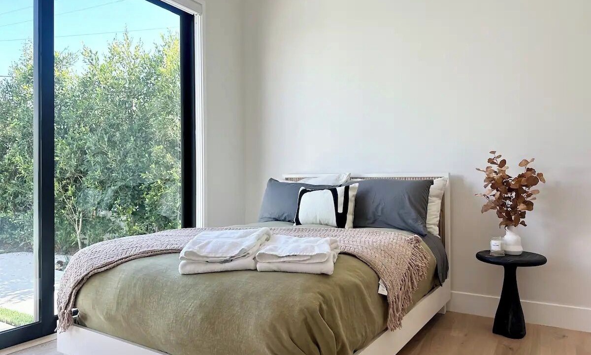 Photo of Bedroom in Sawtelle