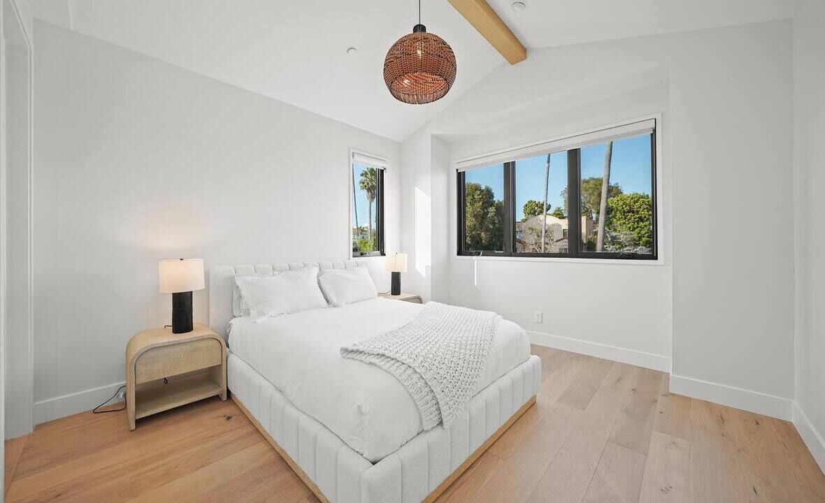 Photo of Bedroom in Sawtelle