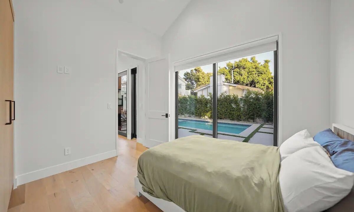 Photo of Bedroom in Sawtelle
