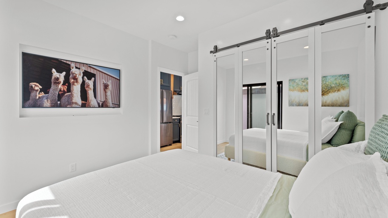 Photo of Bedroom in Los Angeles