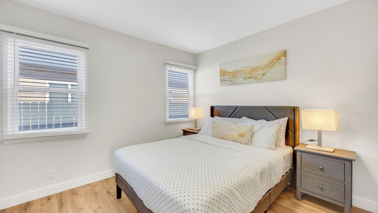 Photo of Bedroom in Inglewood