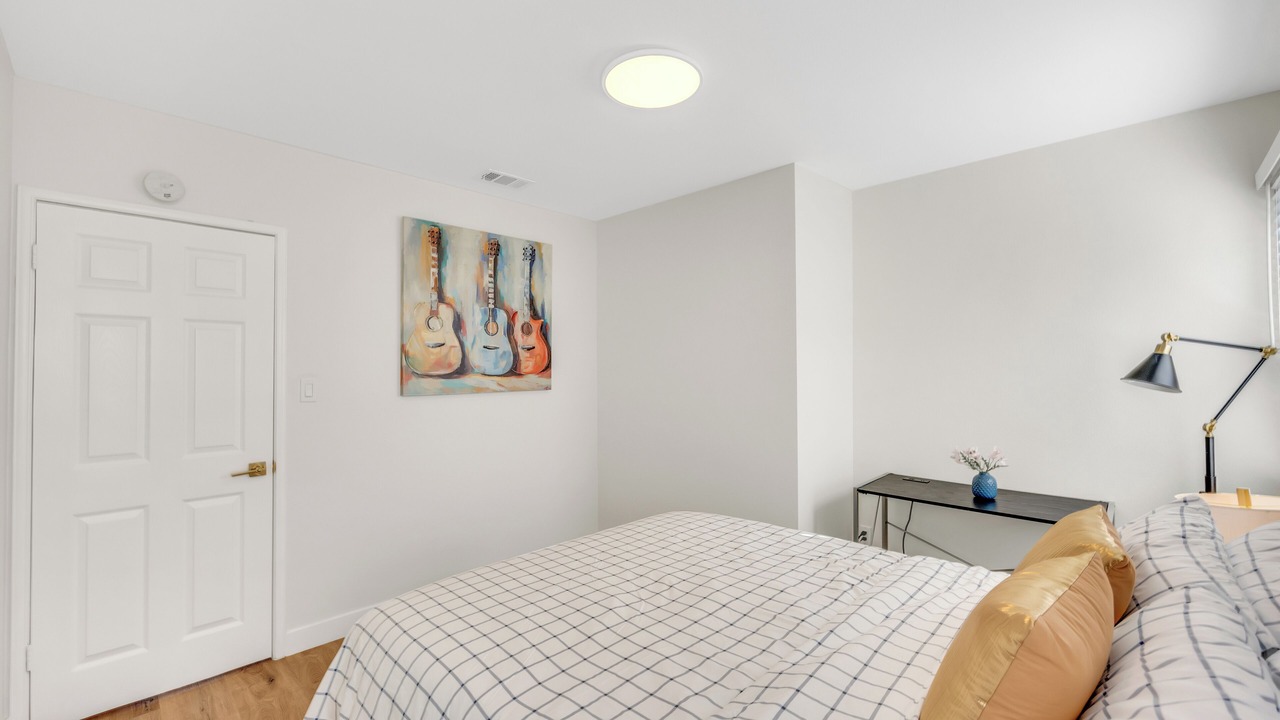 Photo of Bedroom in Inglewood