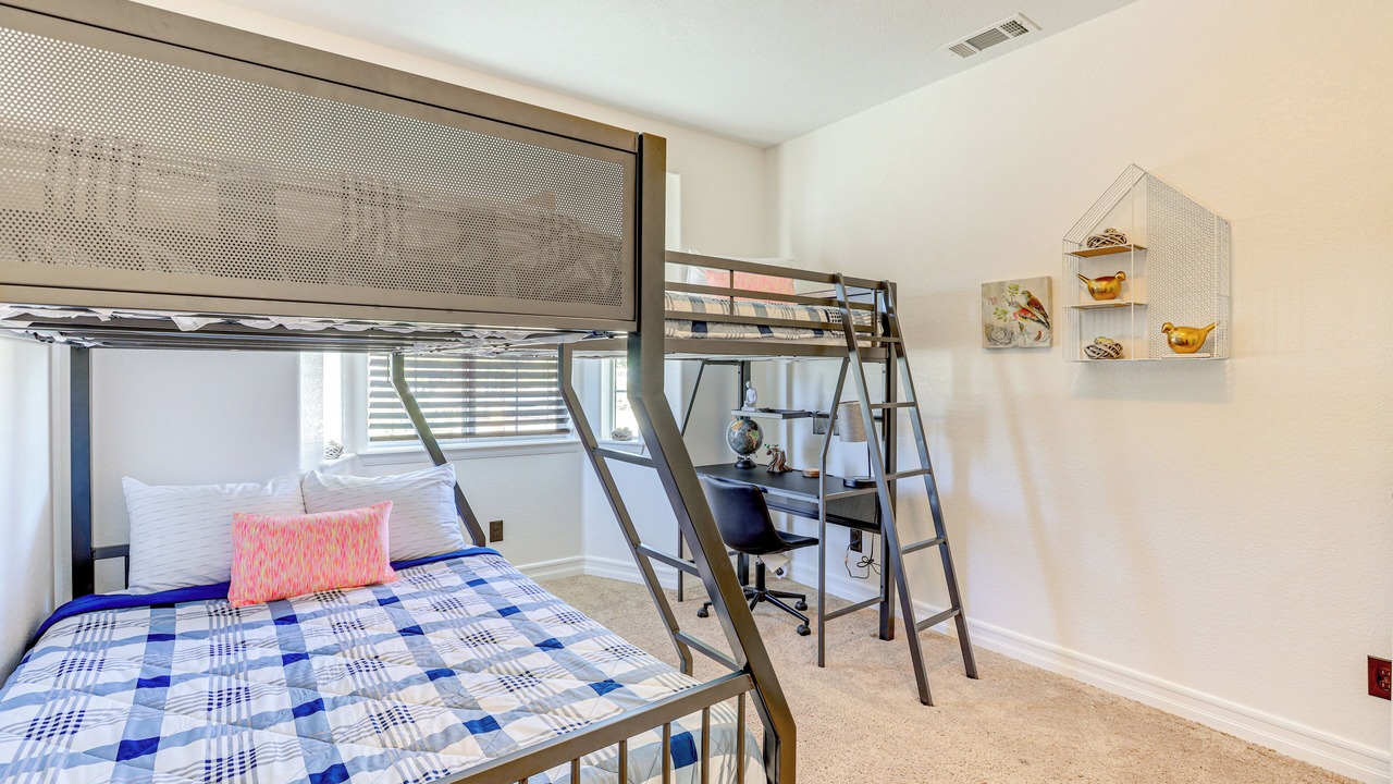 Photo of Bedroom in Hesperia