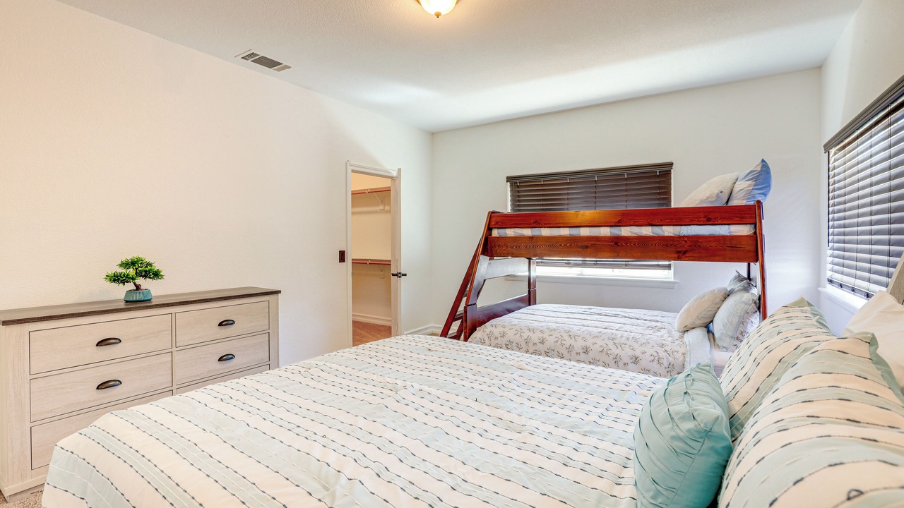Photo of Bedroom in Hesperia