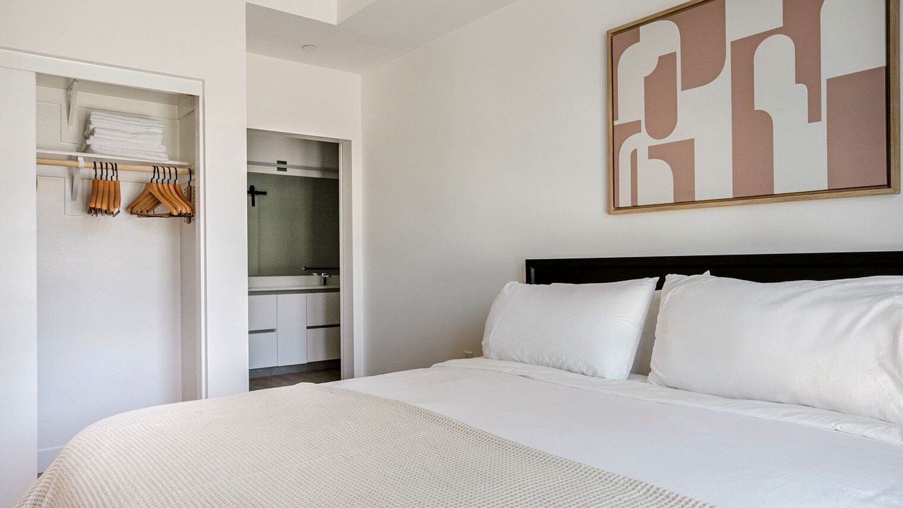Photo of Bedroom in East Pasadena