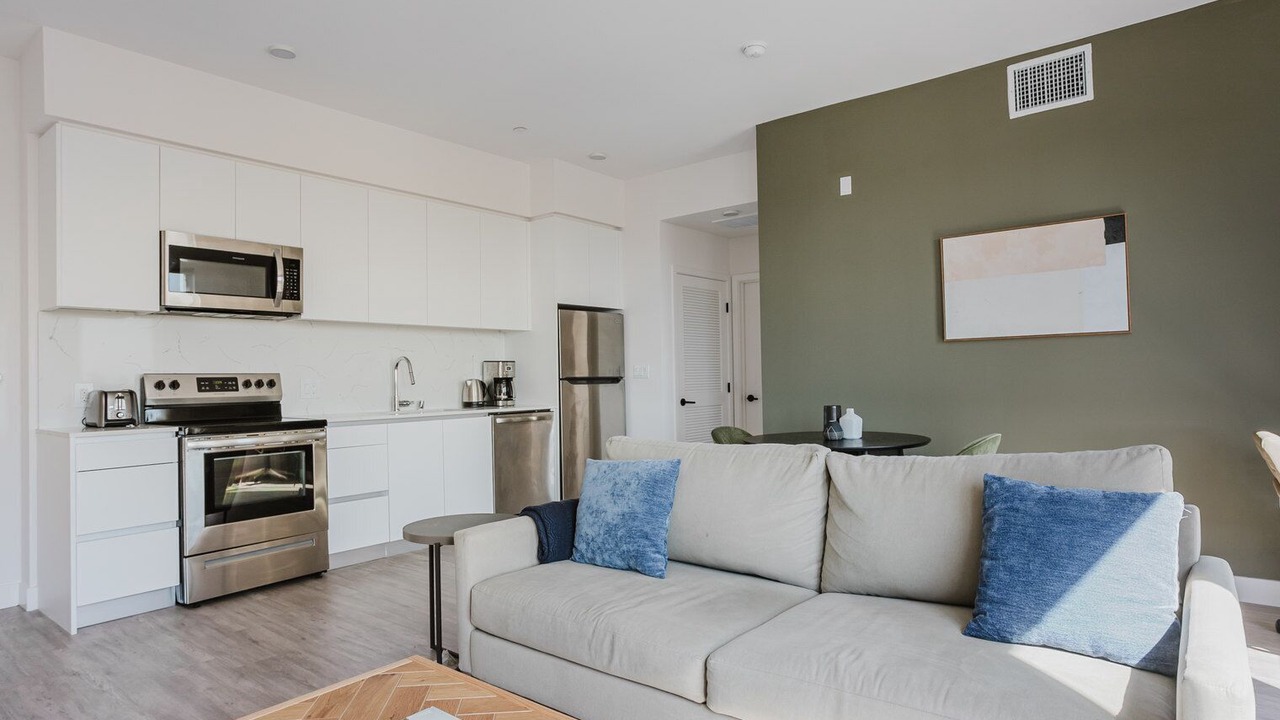 Photo of Livingroom in East Pasadena