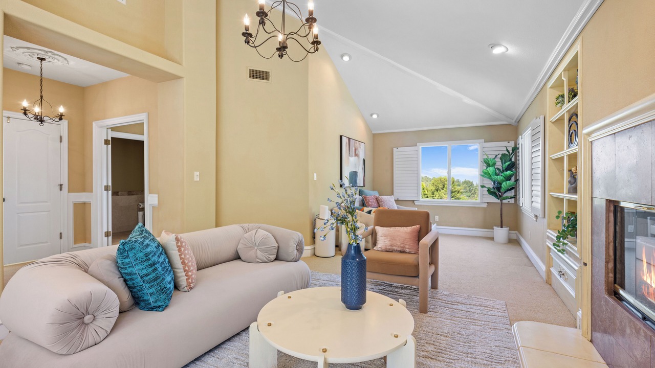 Photo of Livingroom in Cowan Heights