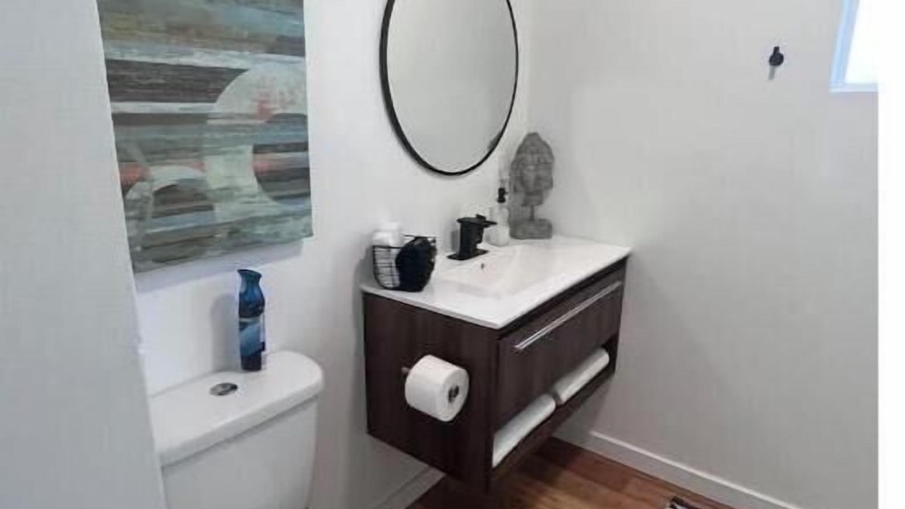 Photo of Bathroom in Northwest Anaheim