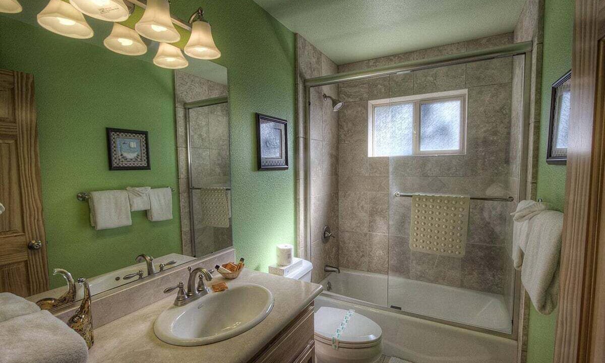Photo of Bathroom in North Upper Truckee