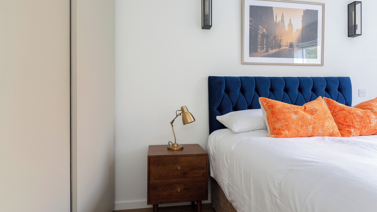 Photo of Bedroom in Surrey Docks