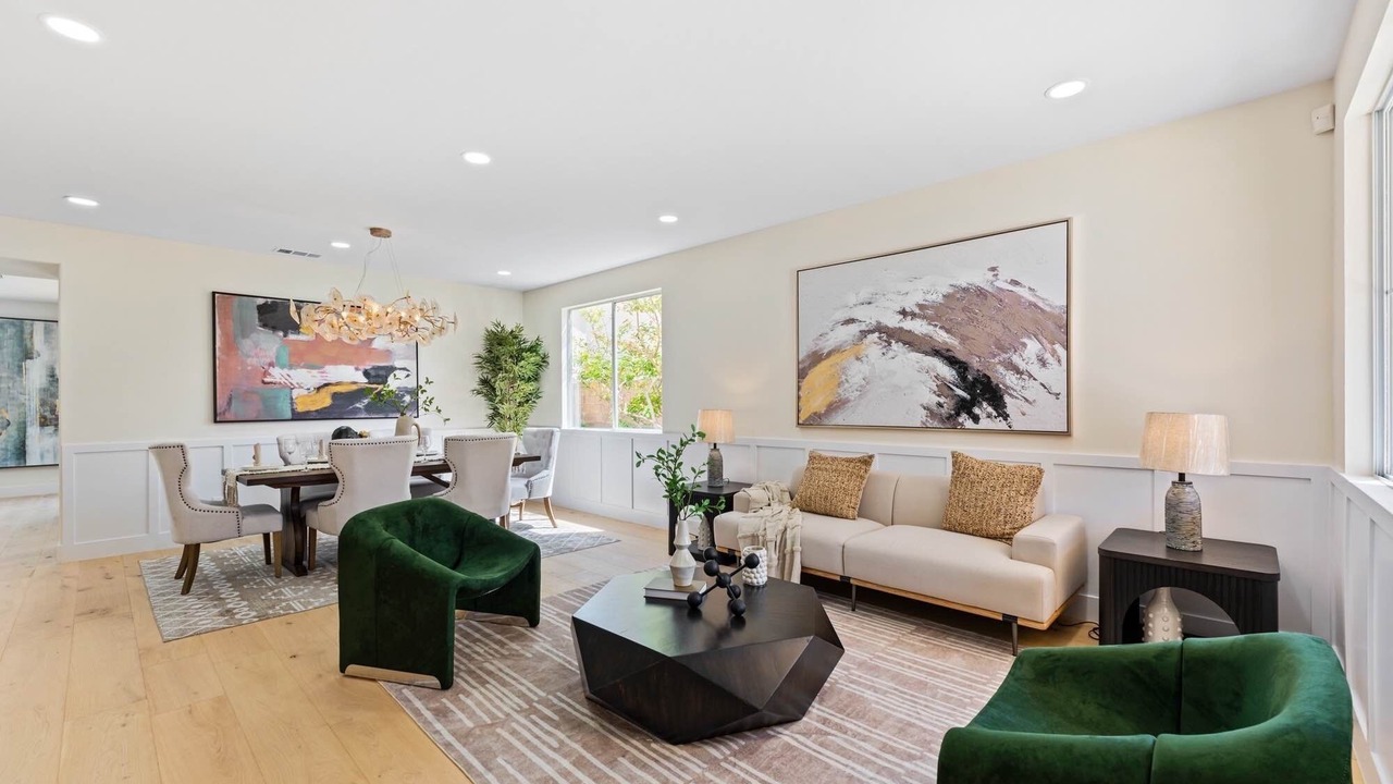 Photo of Livingroom in Tustin