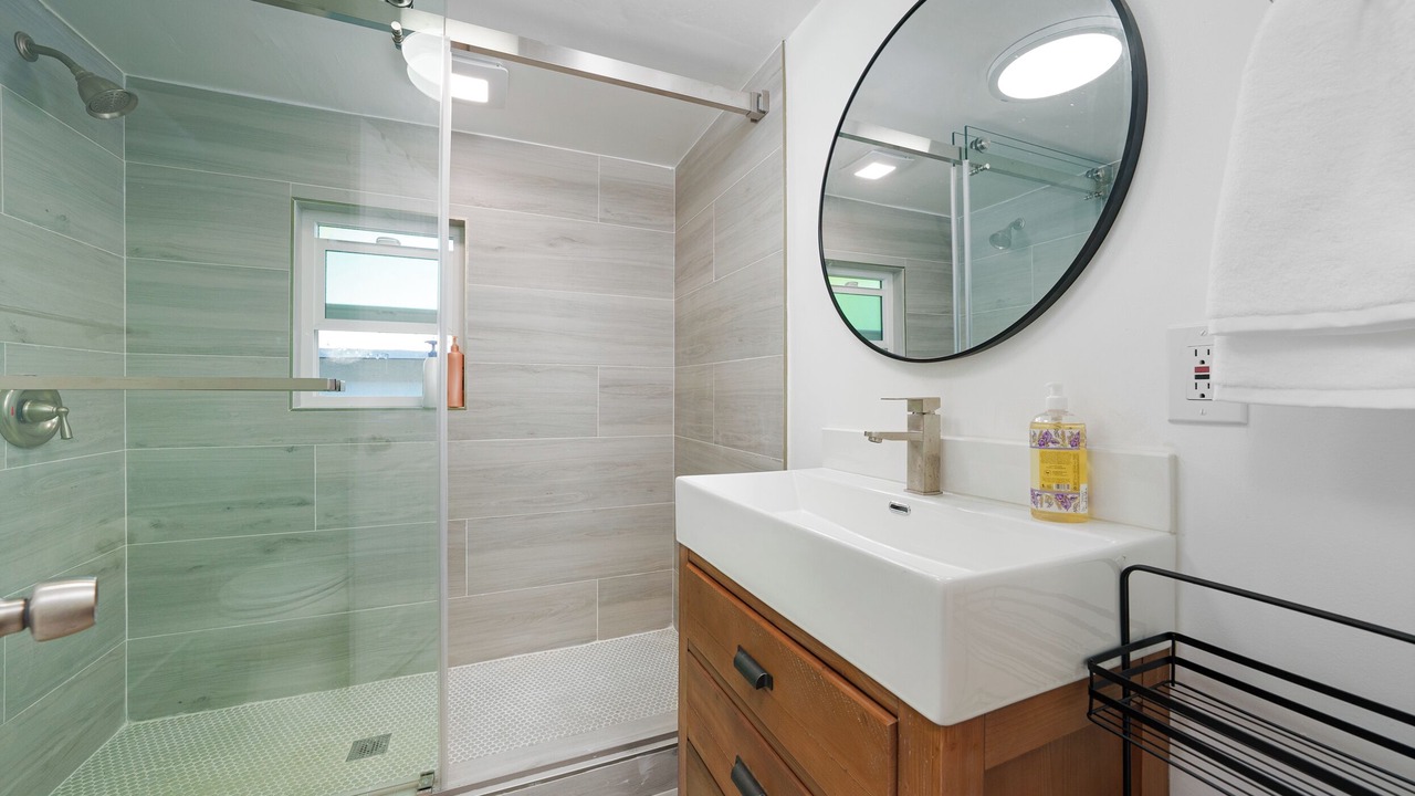 Photo of Bathroom in South San Gabriel