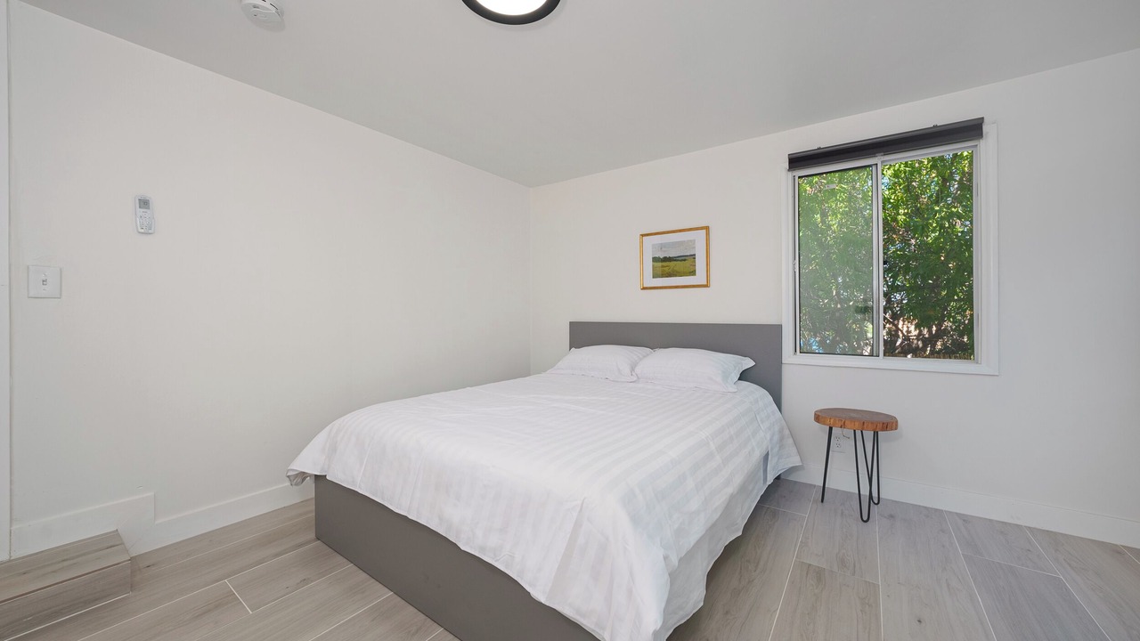 Photo of Bedroom in South San Gabriel