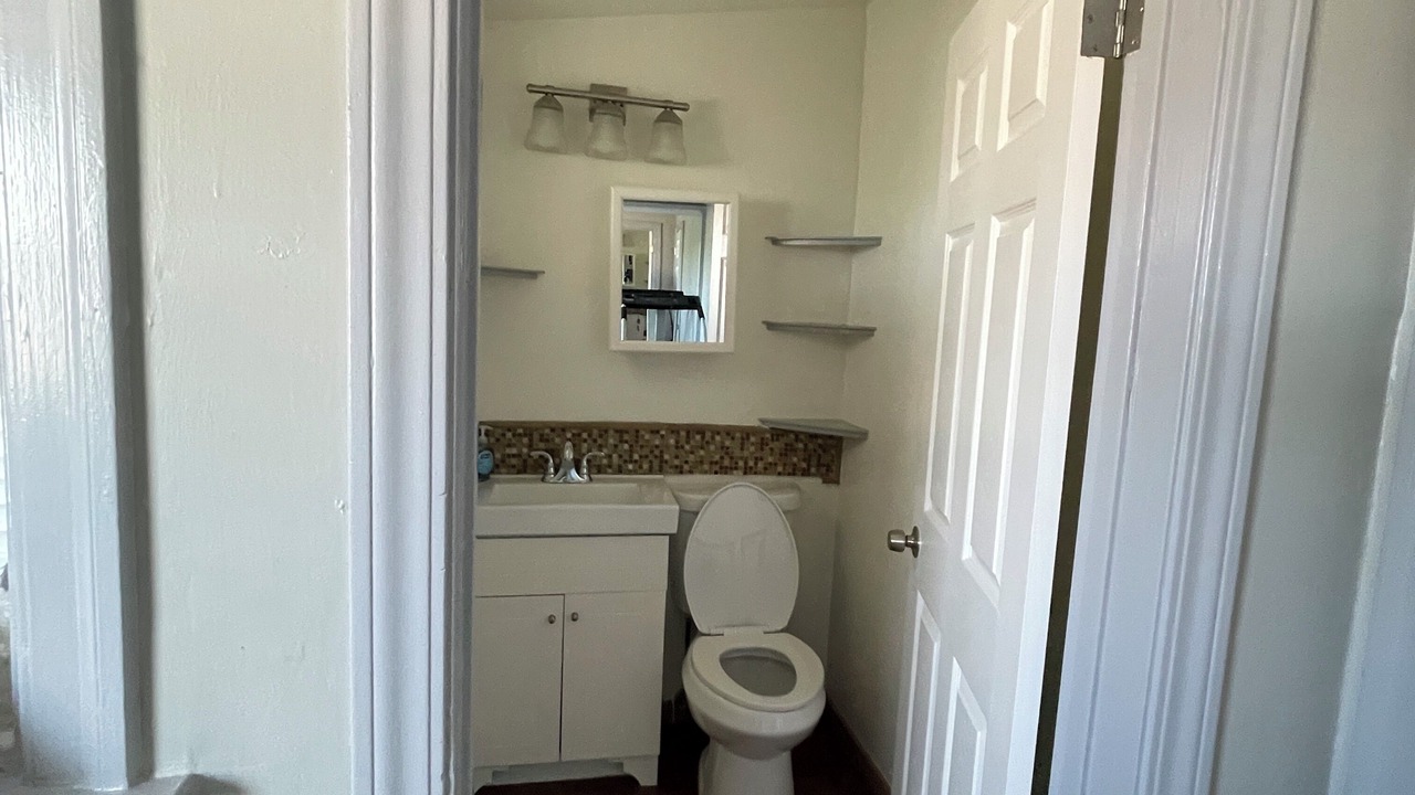 Photo of Bathroom in Oakland