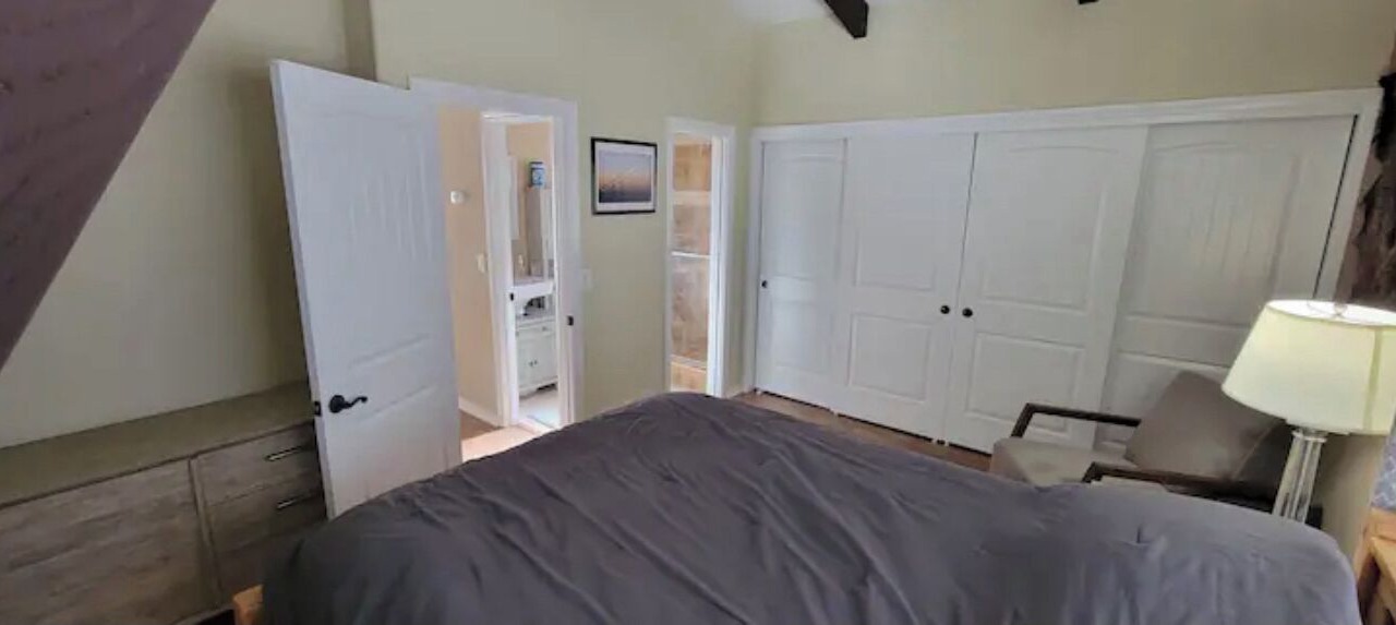 Photo of Bedroom in Blue Jay