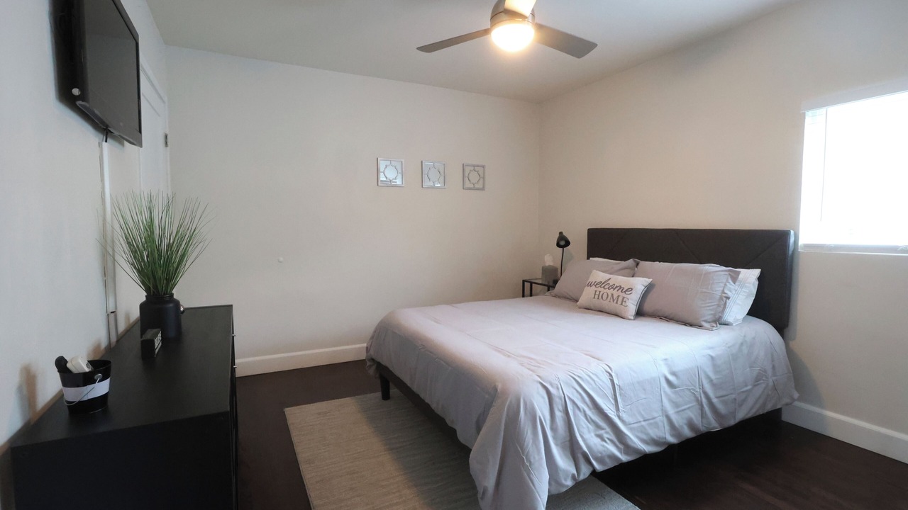 Photo of Bedroom in Los Angeles