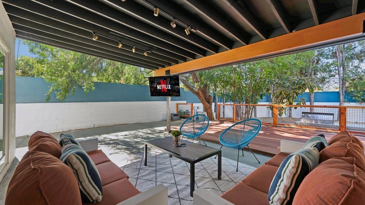 Photo of Outdoor in West Hills
