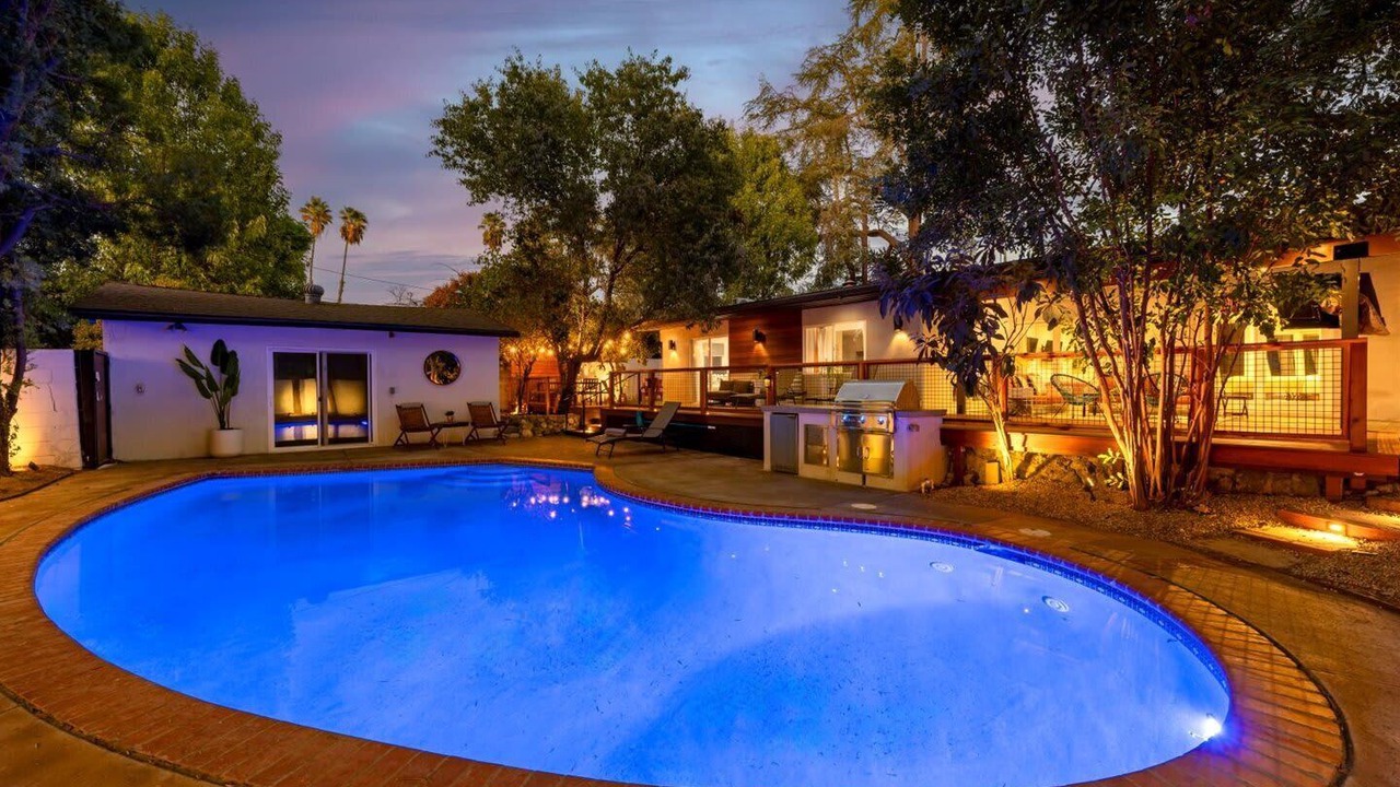 Photo of Outdoor in West Hills