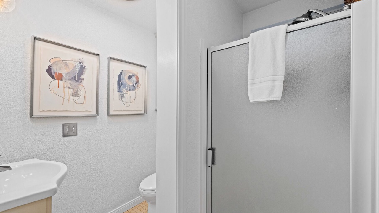 Photo of Bathroom in Hollywood