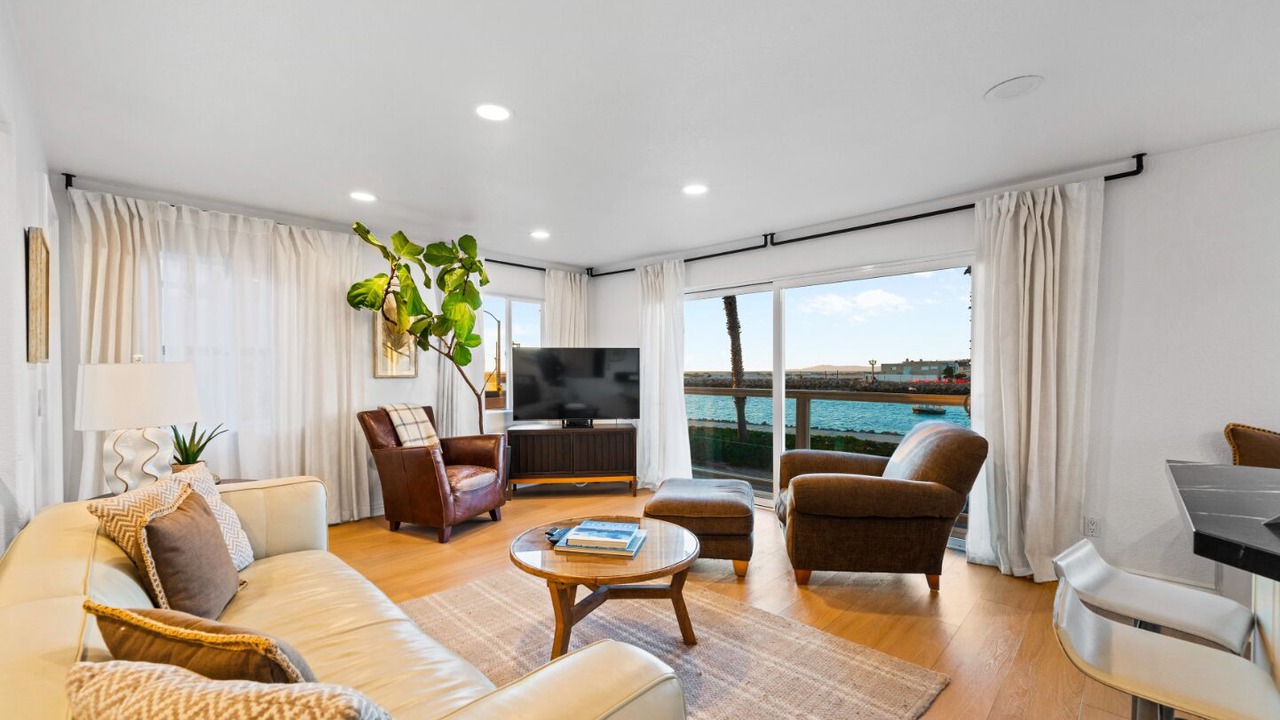 Photo of Livingroom in Hollywood