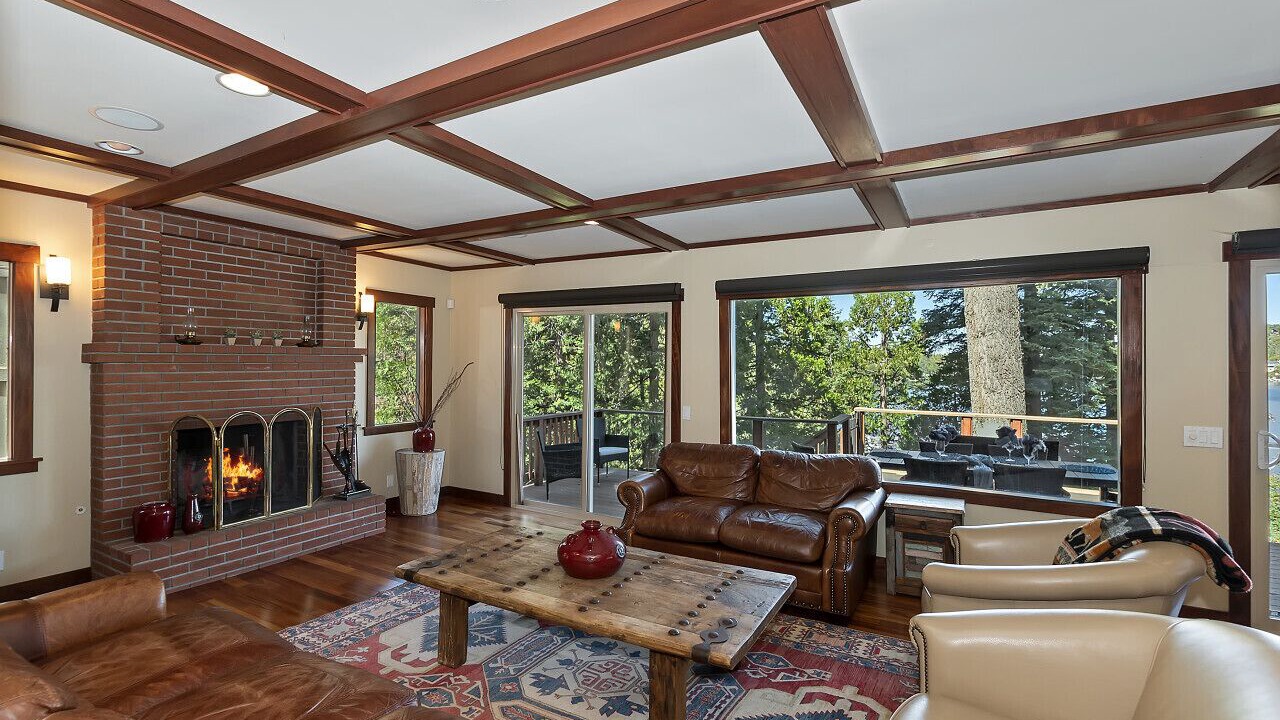 Photo of Livingroom in Cedar Glen