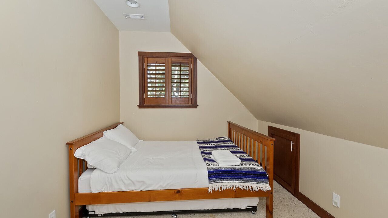 Photo of Bedroom in Cedar Glen