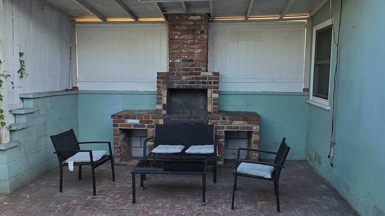 Photo of Patio Balcony in Midway City