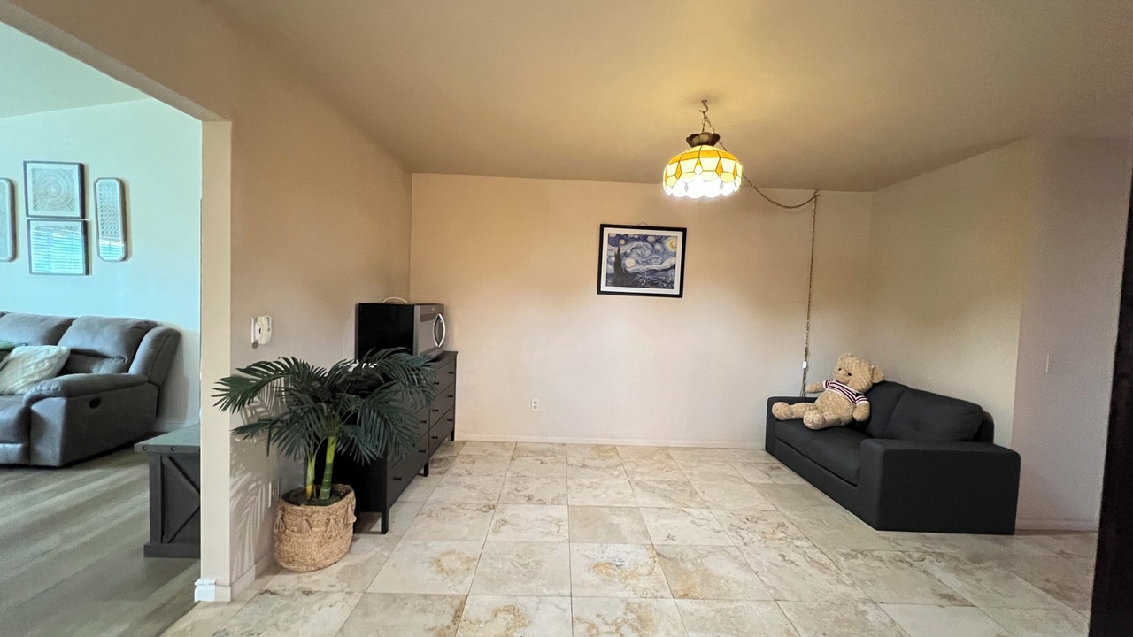 Photo of Livingroom in Azusa