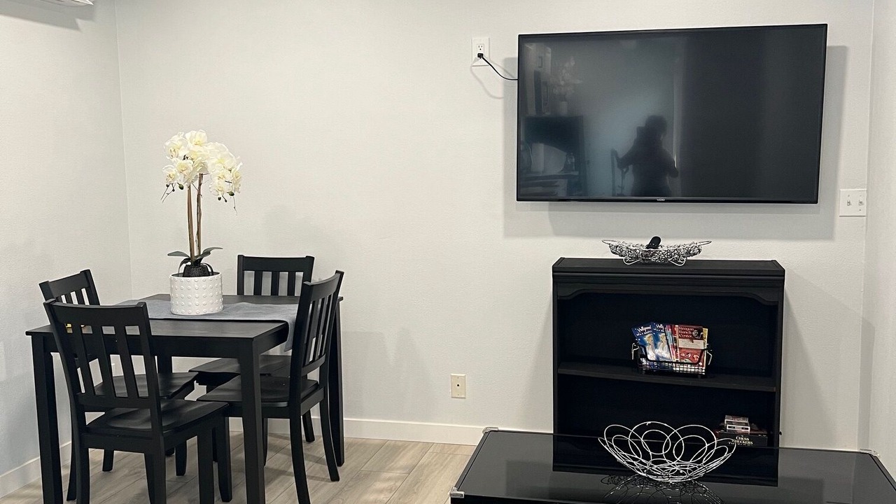 Photo of Livingroom in Fullerton