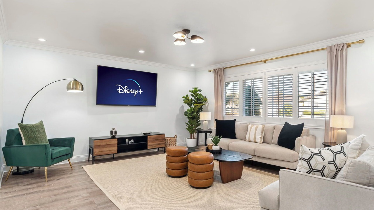 Photo of Bedroom in Northwest Anaheim