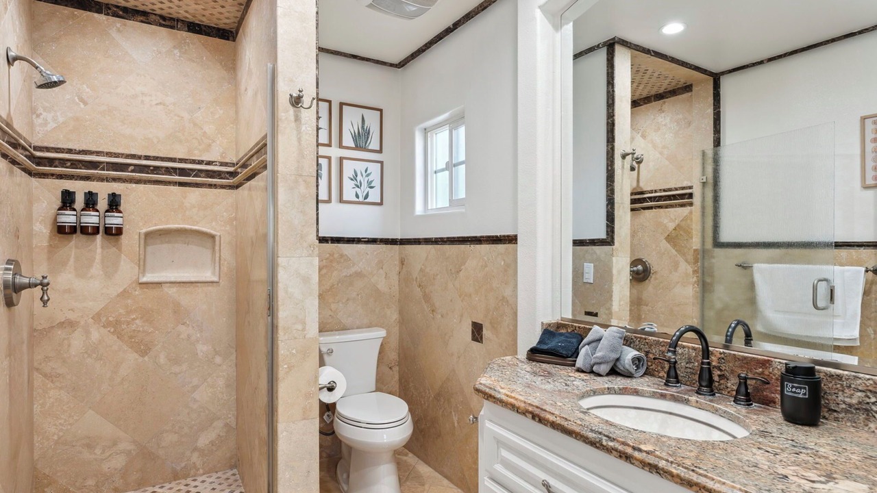 Photo of Bathroom in Northwest Anaheim