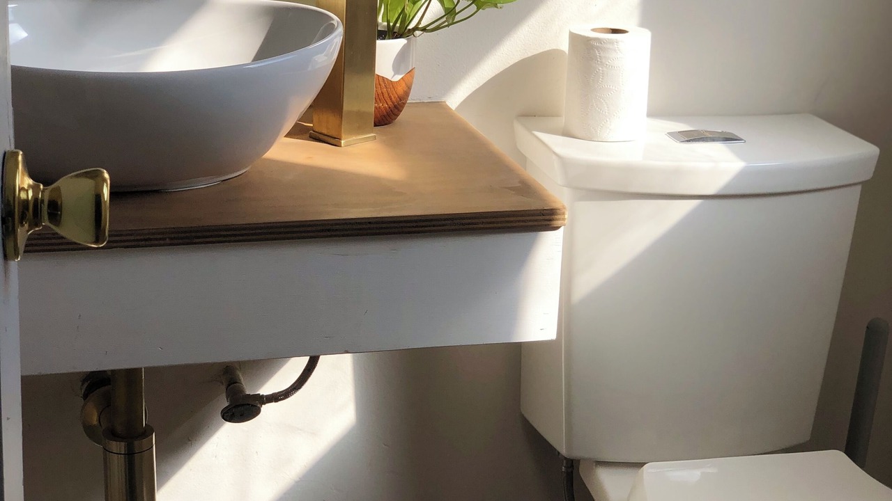 Photo of Bathroom in Oleander - Sunset