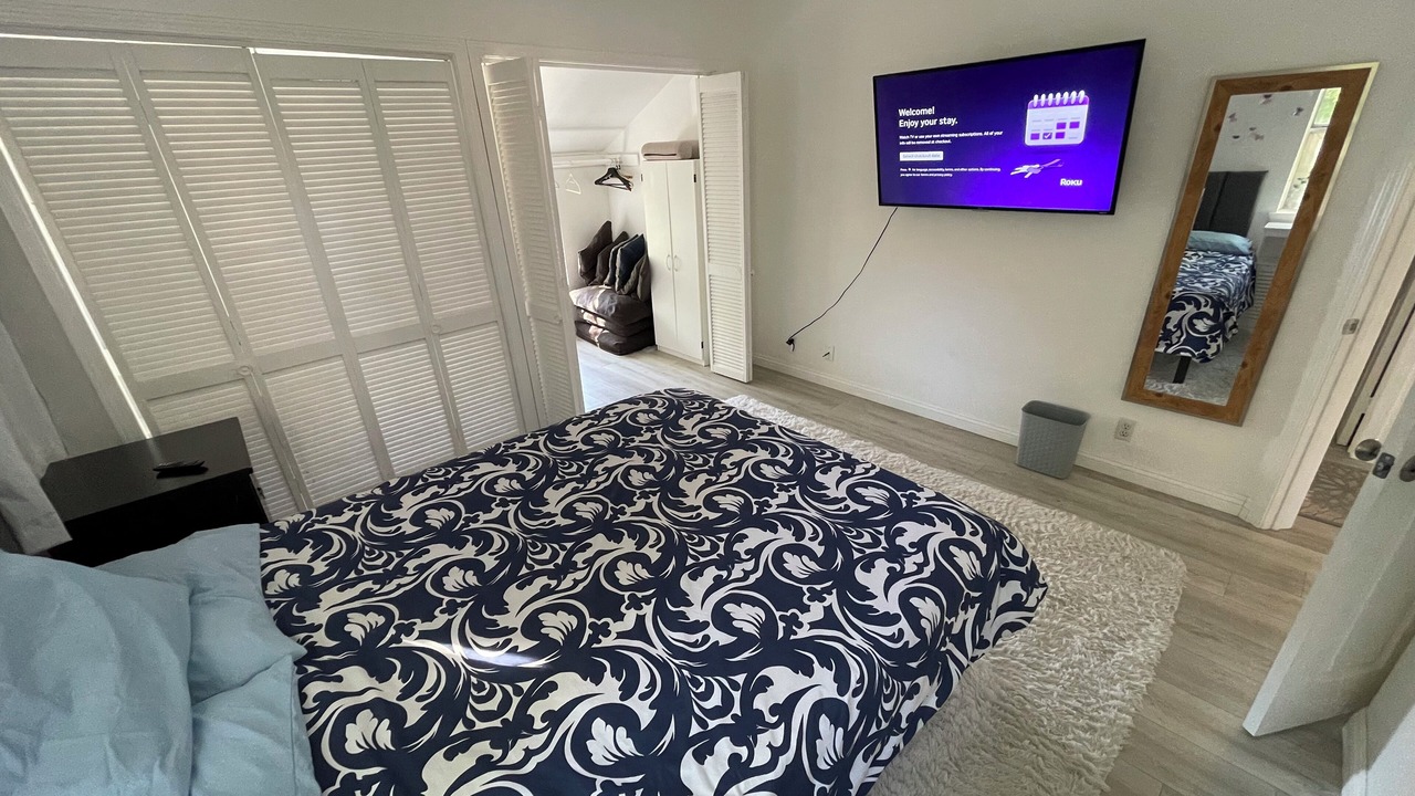 Photo of Bedroom in Monterey Park