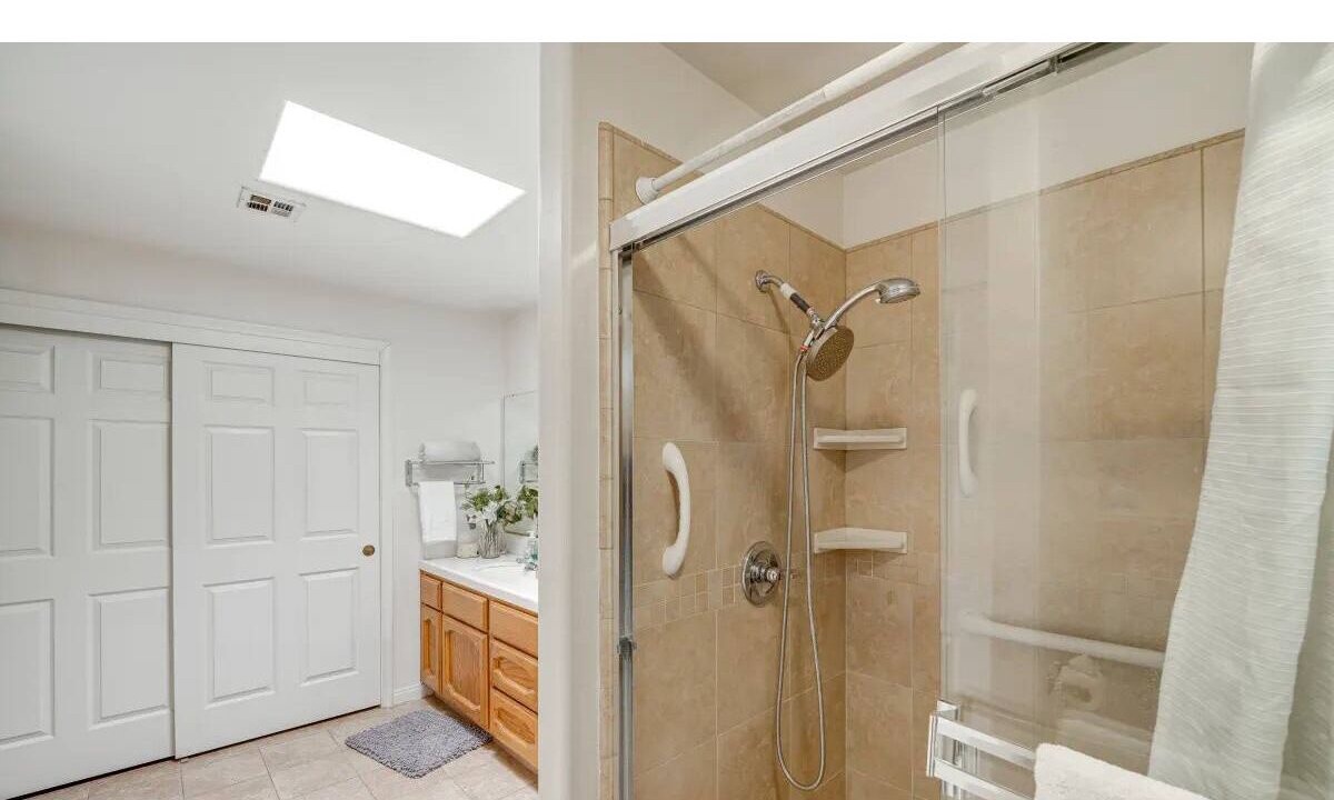 Photo of Bathroom in Bakersfield
