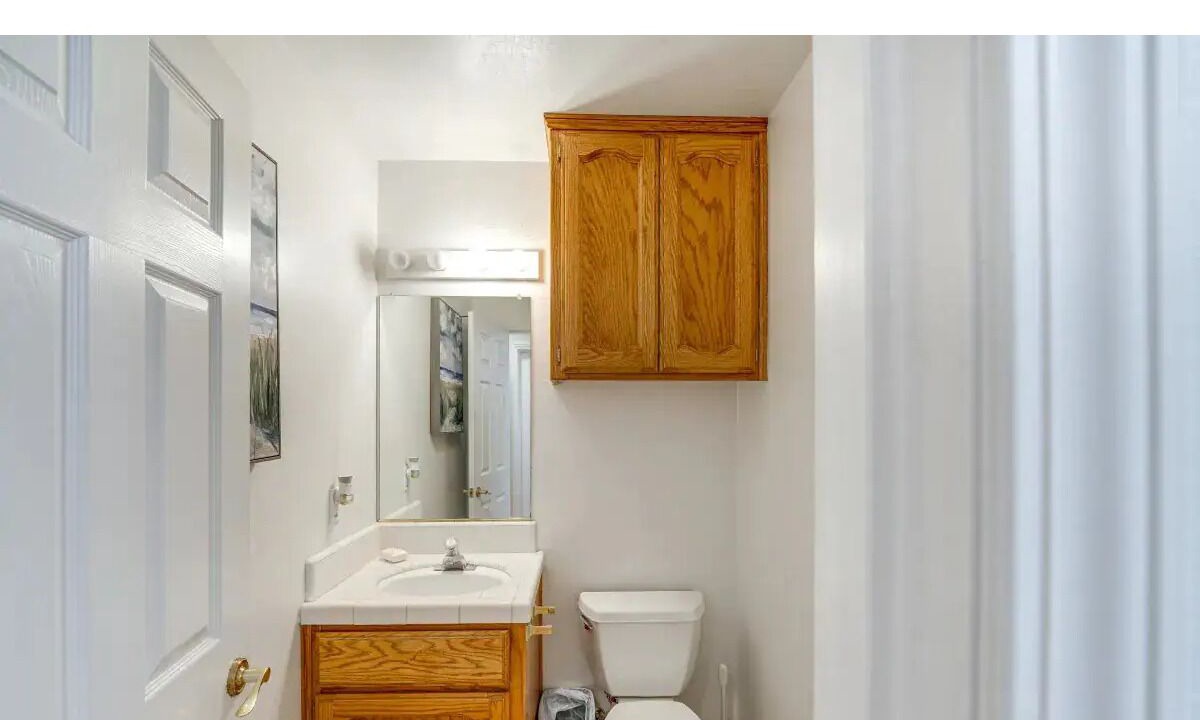 Photo of Bathroom in Bakersfield
