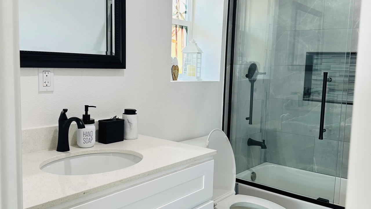Photo of Bathroom in Park Mesa Heights