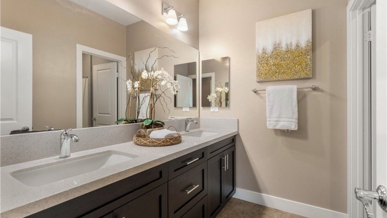 Photo of Bathroom in Southwest Anaheim