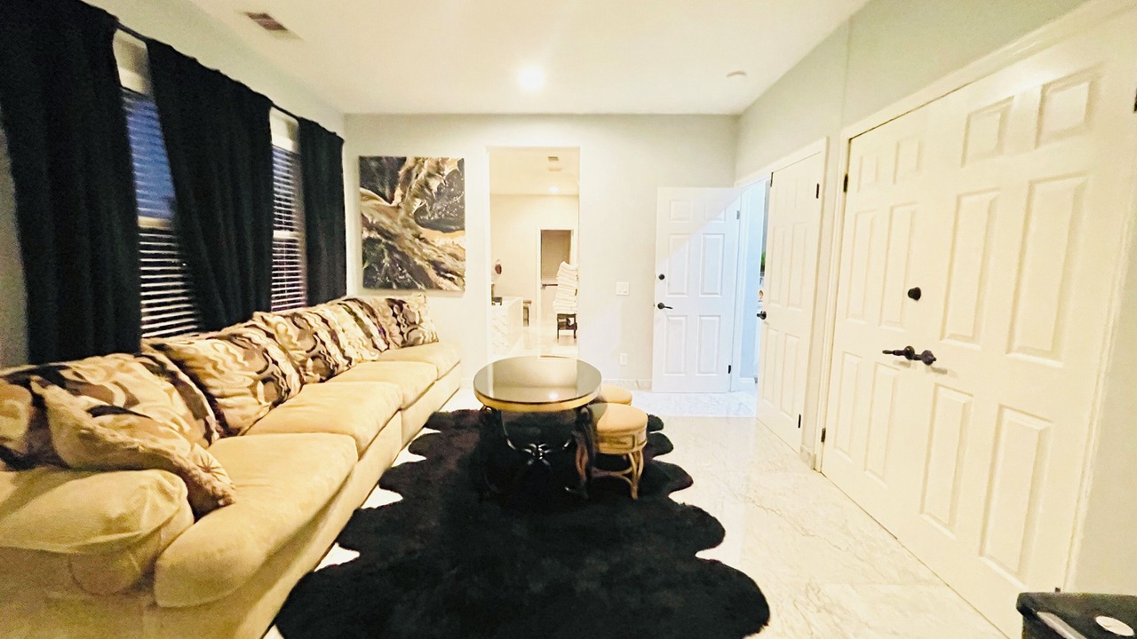 Photo of Livingroom in Riverside
